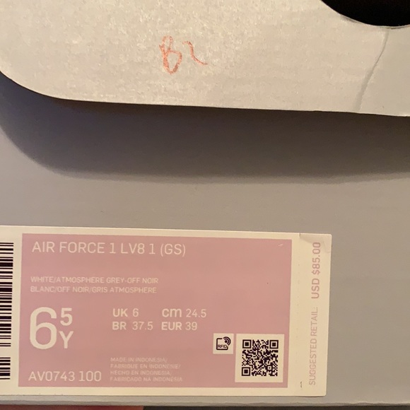 Nike Air Force 1 LV8 ❗️RARE❗️ - Picture 8 of 8